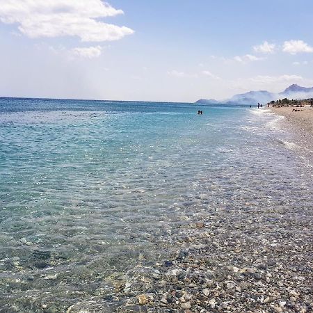Baia Aurora Villa Letojanni Bagian luar foto