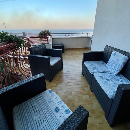 Baia Aurora Villa Letojanni Bagian luar foto