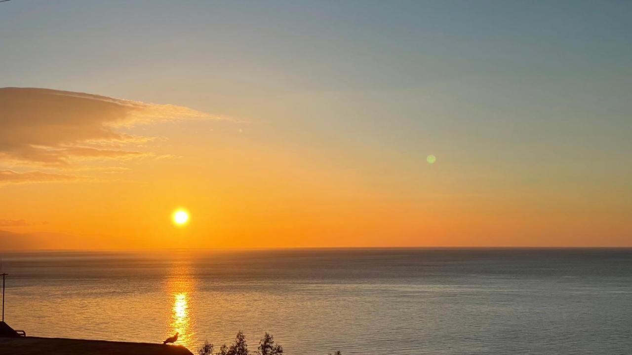 Baia Aurora Villa Letojanni Bagian luar foto