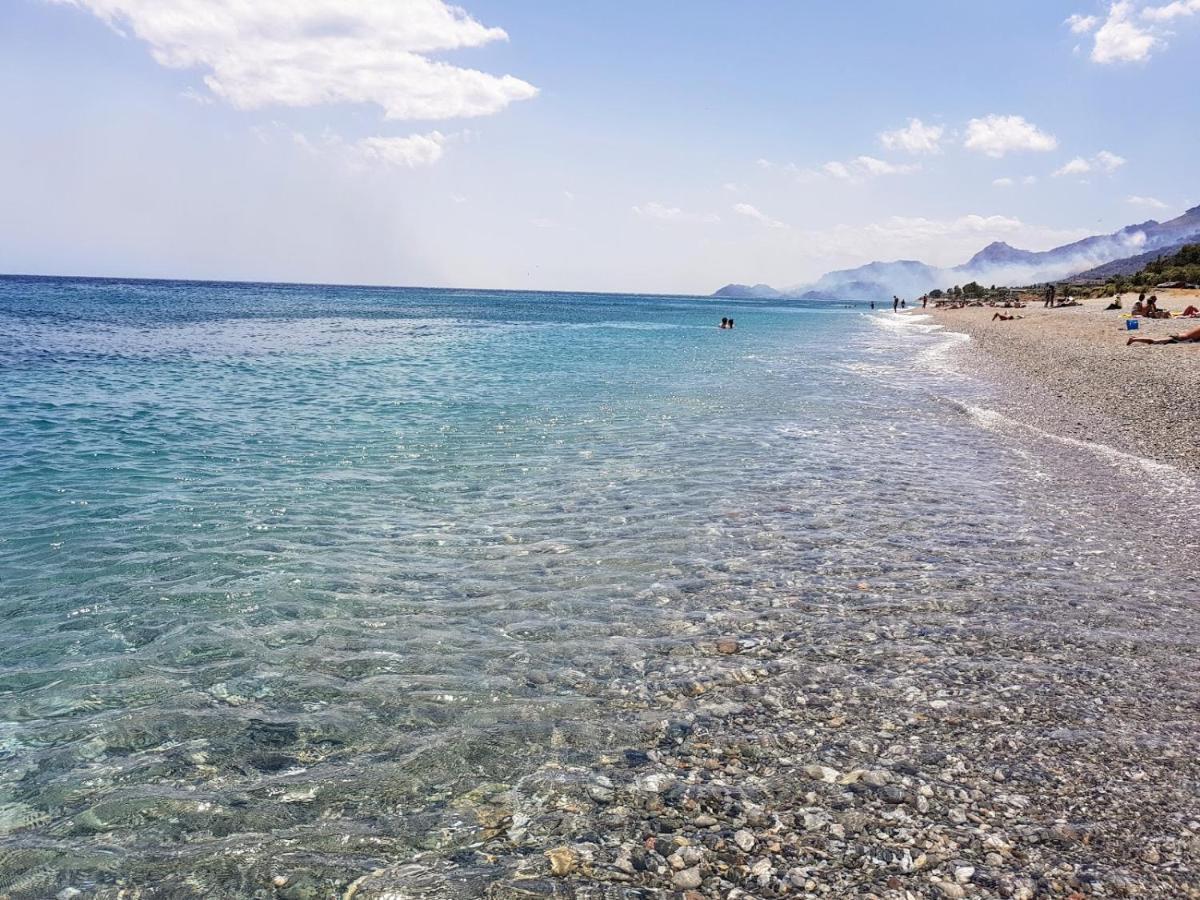 Baia Aurora Villa Letojanni Bagian luar foto